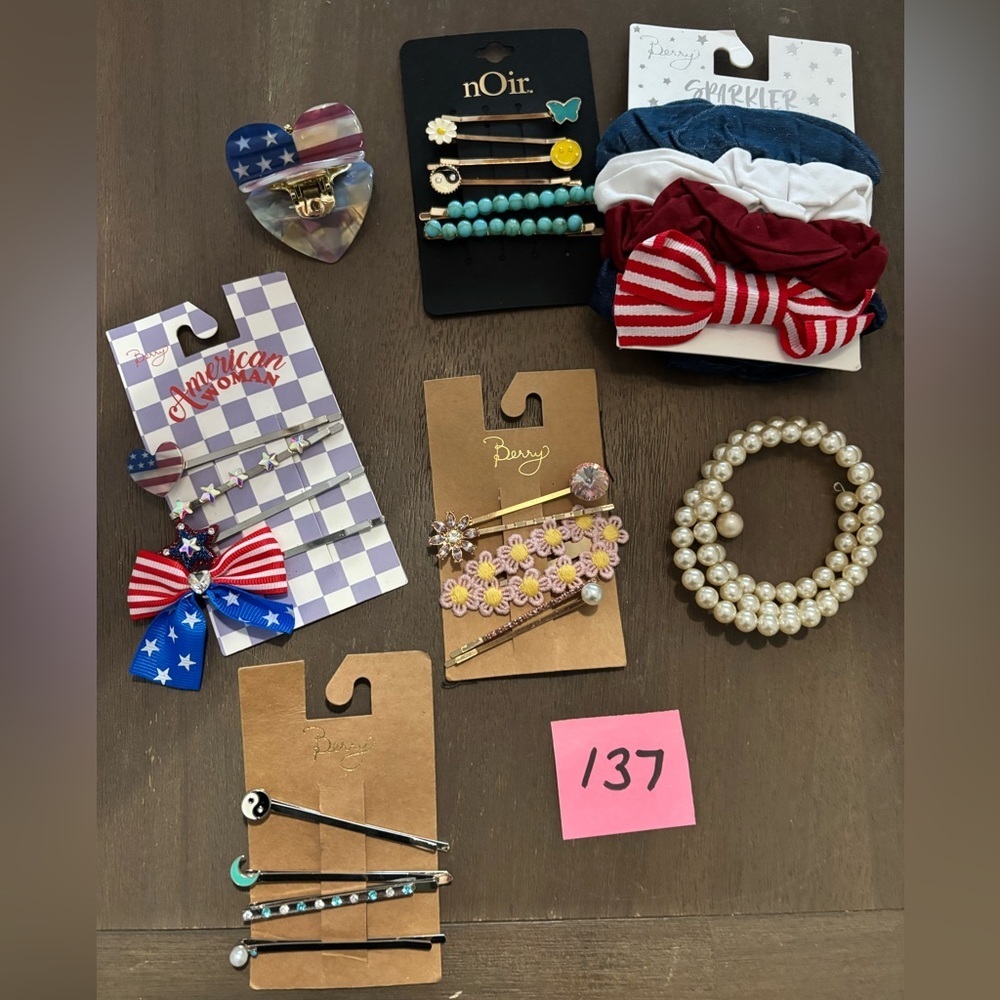 Mixed lot of Hair Accessories Set - Multicolor New